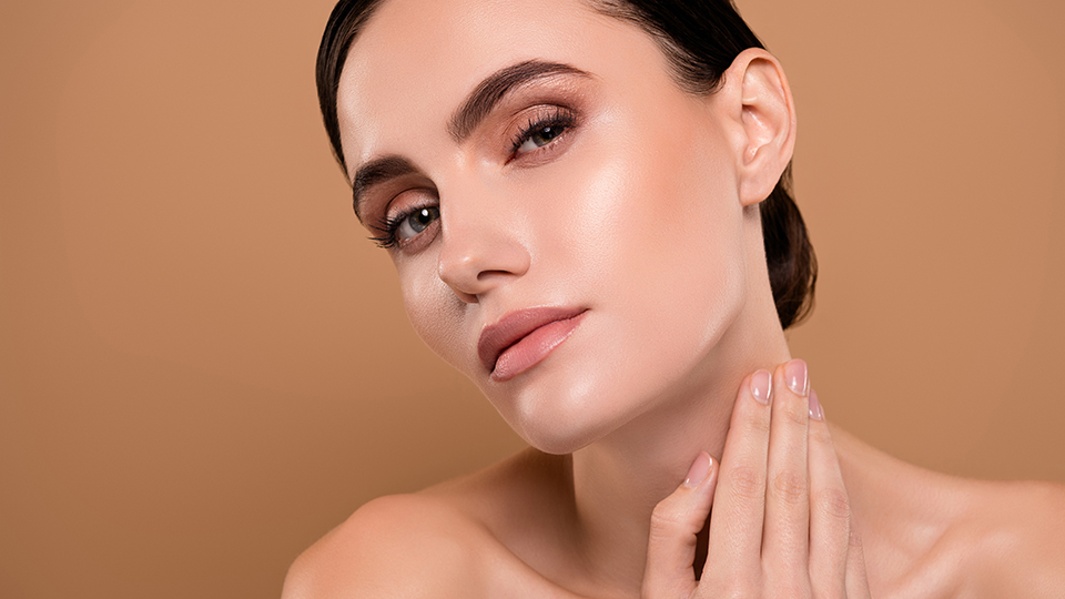 18 лучших баз (основ) под макияж для лица в 2025 году