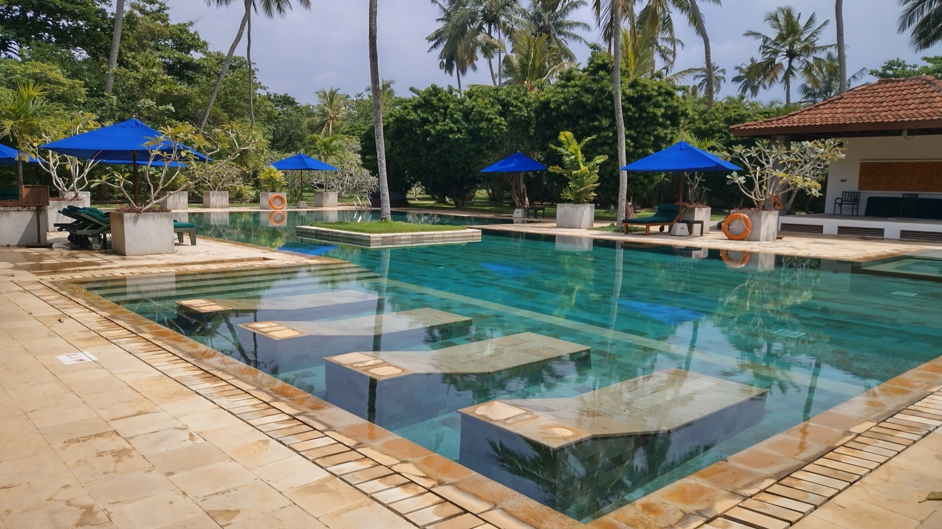 Коттеджный отель на курорте Ваддува.