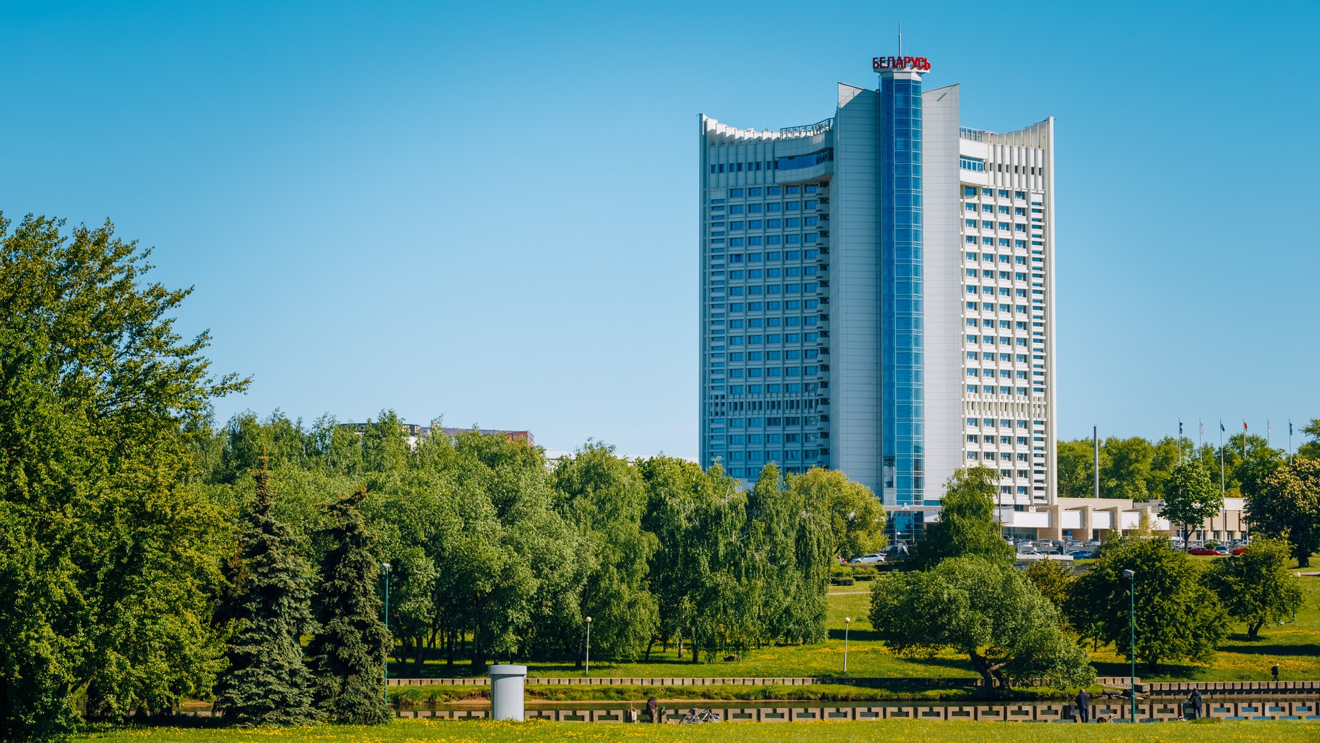 Гостиница «Беларусь» в районе Немига, Минск.